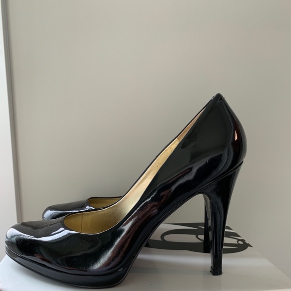 Nine West Shoes - Nine West. Black leather heels